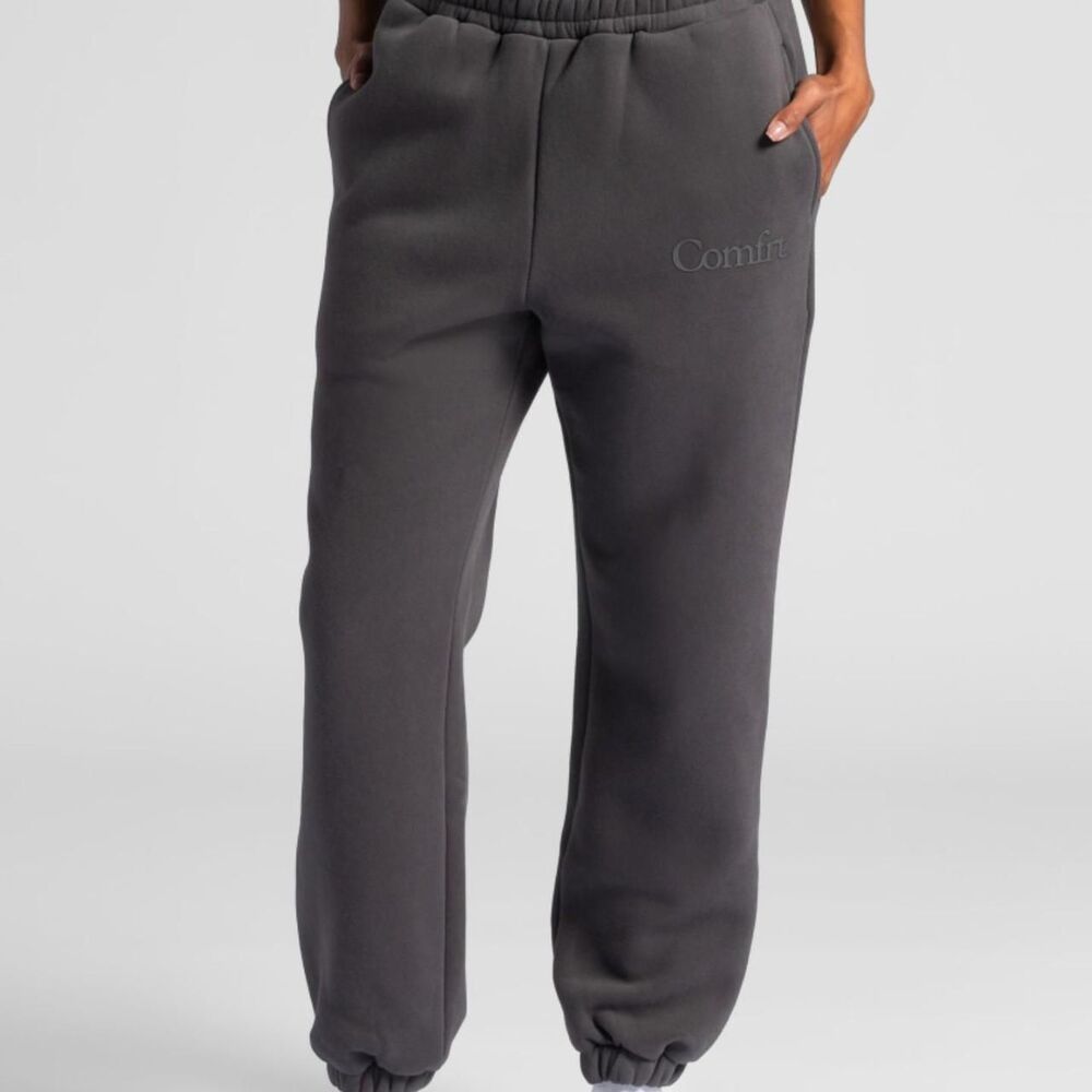 Comfrt Women's Black and Grey Joggers-tracksuits